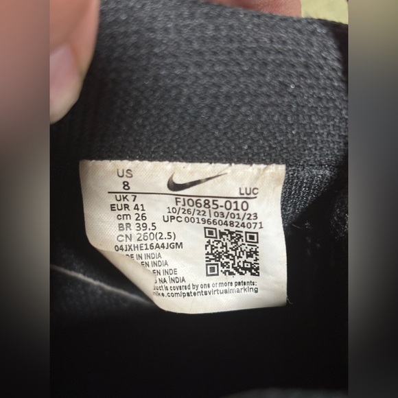 Nike Black Sneakers with Swoosh - Picture 6 of 6